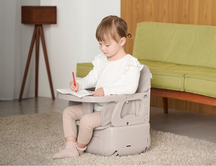 暮らしになじむSWRISで遊ぶ子ども